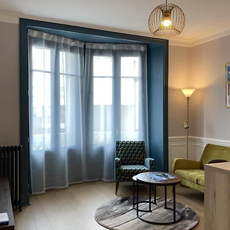 Apartment Equipe Au Coeur De - Confort Et Praticite - Fr-1-489-366 Vichy
